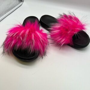 Women’s Pink size 44-45 Faux Fur Slip-on Sandals